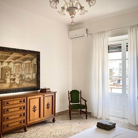 Апартаменти Catania Historical Artist Flat Екстер'єр фото